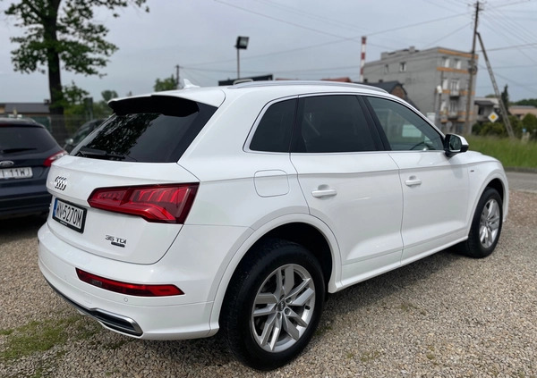 Audi Q5 cena 148900 przebieg: 81800, rok produkcji 2019 z Chełmek małe 781